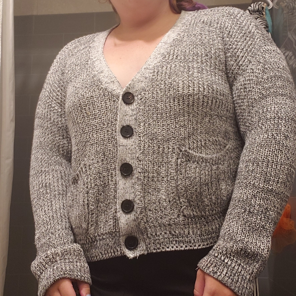 Forever 21 knit sweater cardigan with pockets